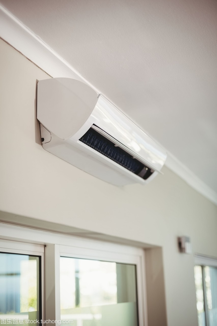 空调在墙壁上的安装与使用